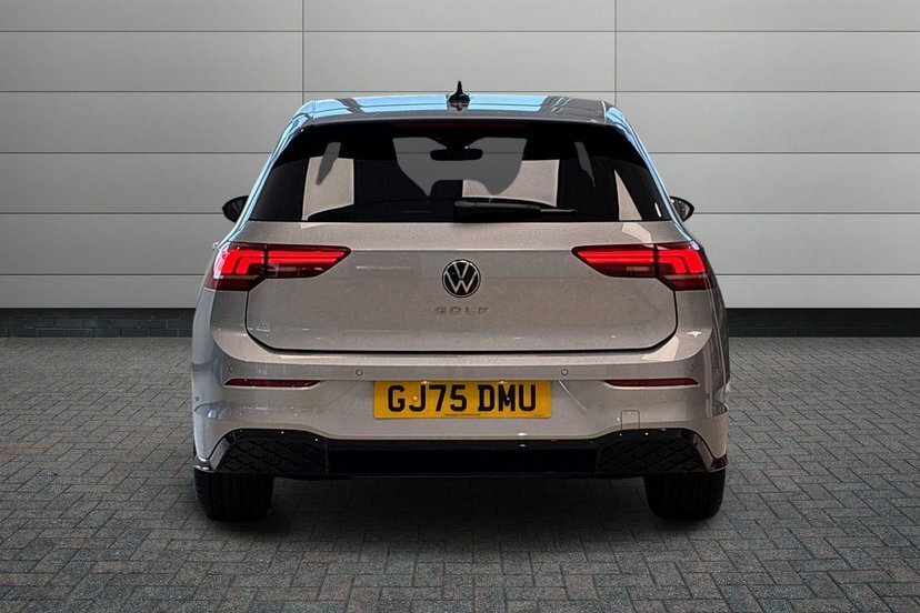 Volkswagen Golf Match Black #12