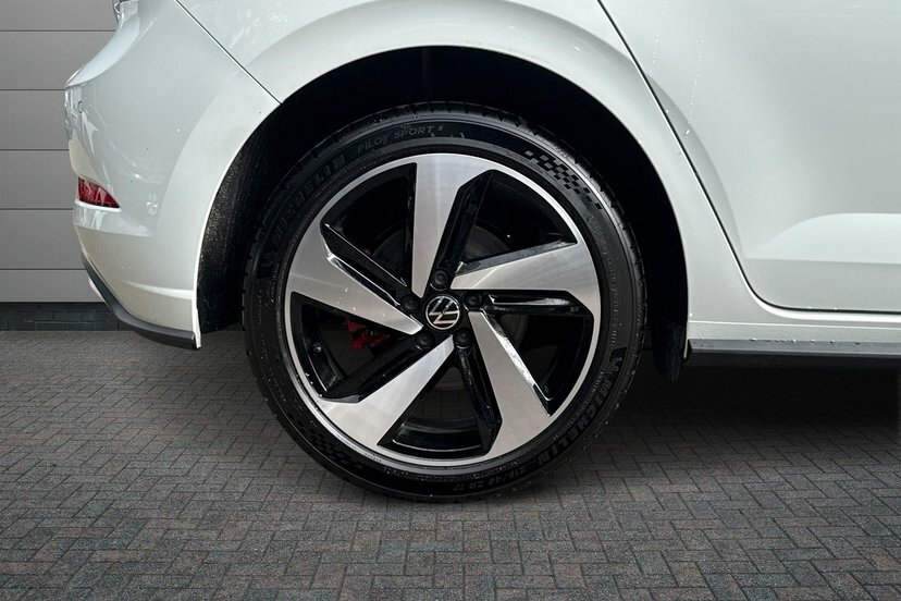 Volkswagen Polo 2.0 Tsi Gti Hatchback Dsg 207 Ps White #5