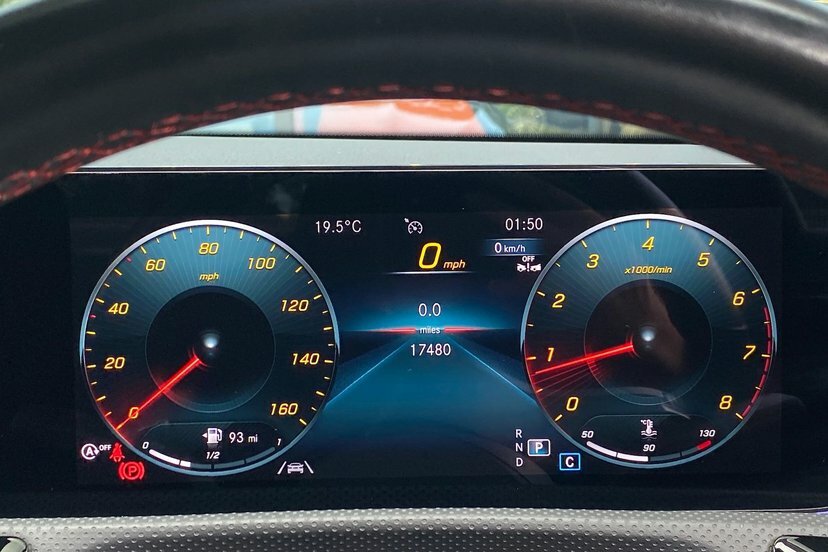 Mercedes-Benz CLA Class 1.3 Cla200 Amg Line Premium Coupe 7G- Black #6