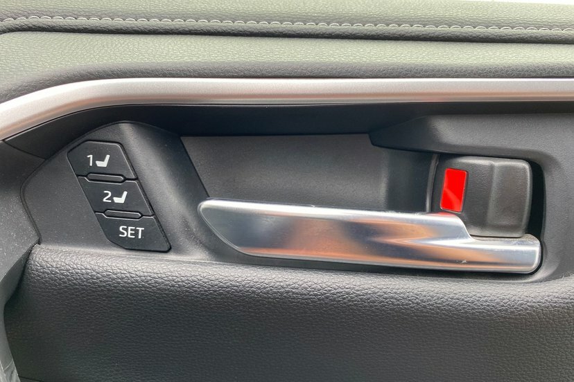 Toyota Rav 4 Dynamic Silver #23