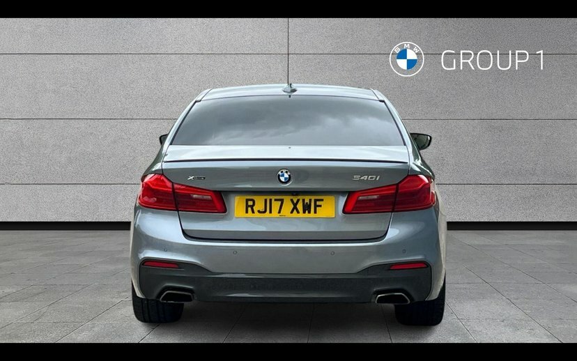 BMW 5 Series White #15