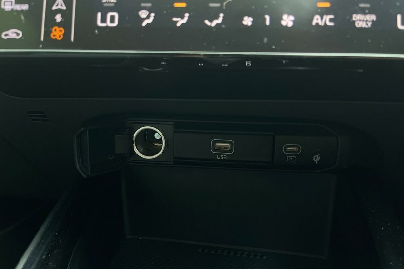 Kia Niro 4 Black #16