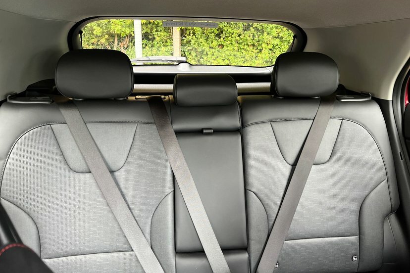 Kia Niro 4 Black #20