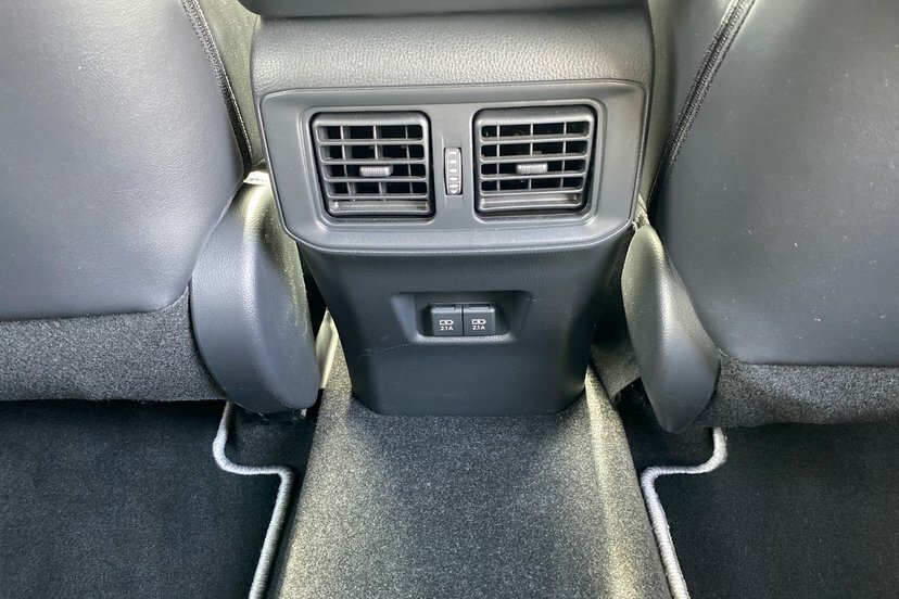 Toyota Rav 4 Dynamic White #20