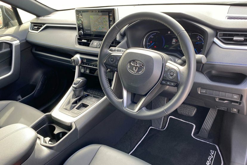 Toyota Rav 4 Dynamic White #11