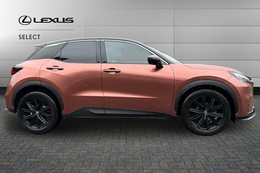 Lexus LBX 1.5 Vvt-ie Takumi Suv Hybrid E-cvt 136  #4