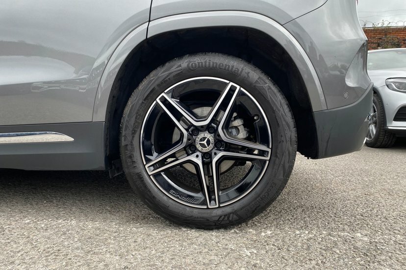 Mercedes-Benz GLA Class 1.3 Gla200h Mhev Amg Line Executive Suv Petr Grey #4