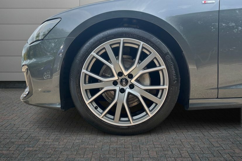 Audi A6 Avant S Line Black #5