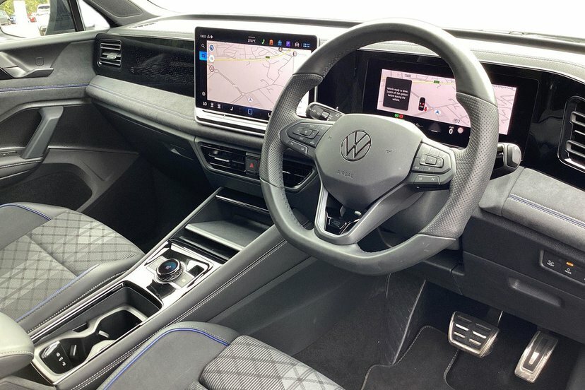 Volkswagen Tiguan 1.5 Etsi Mhev R-line Suv Hybrid Dsg 15 Black #6