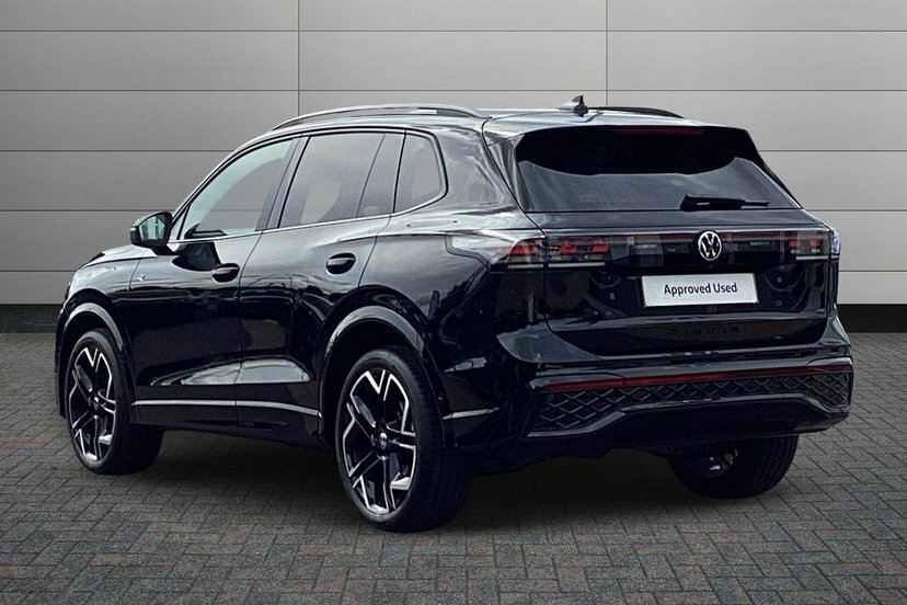 Volkswagen Tiguan 1.5 Etsi Mhev R-line Suv Hybrid Dsg 15 Black #3