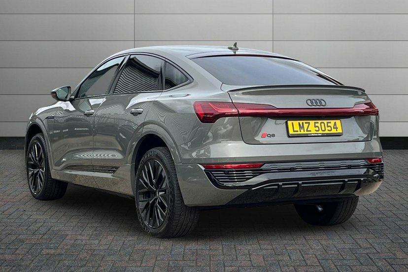 Audi Q8 e tron 55 Black Edition Sportback Quatt Grey #3