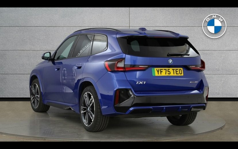 BMW iX1 Ix1 Xdrive30 M Sport Blue #2