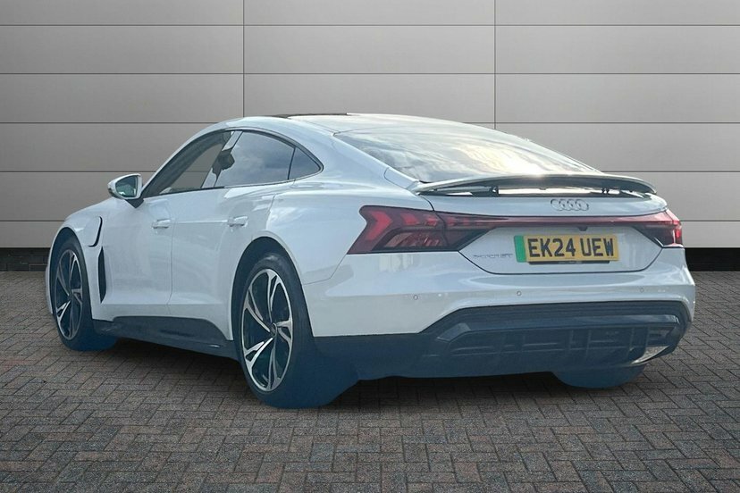 Audi E Tron GT 93.4Kwh Saloon Quattro 476 Ps Grey #3