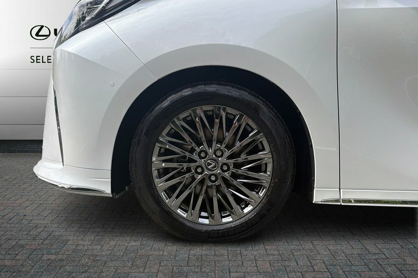Lexus LM 2.5 350H Takumi E-cvt Awd White #5