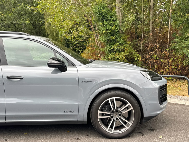 Porsche Cayenne E-hybrid Black Edition 2025 #19