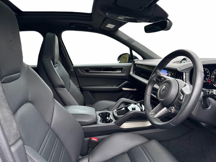 Porsche Cayenne E-hybrid Black Edition 2025 #7