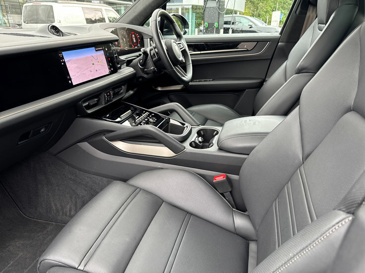 Porsche Cayenne E-hybrid Black Edition 2025 #10