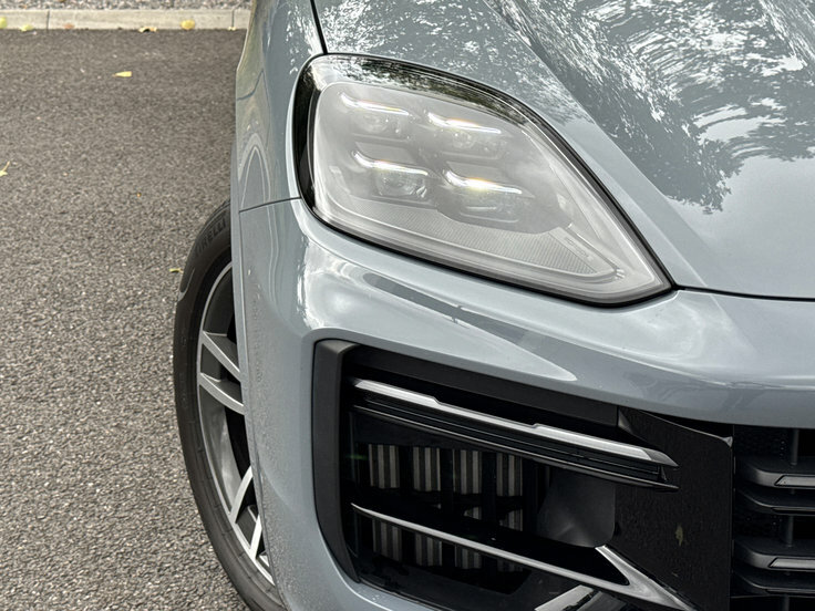 Porsche Cayenne E-hybrid Black Edition 2025 #24