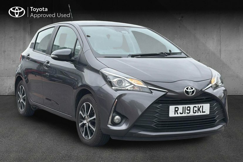 Toyota Yaris 1.5 Vvt-i Icon Tech Hatchback 1 Grey