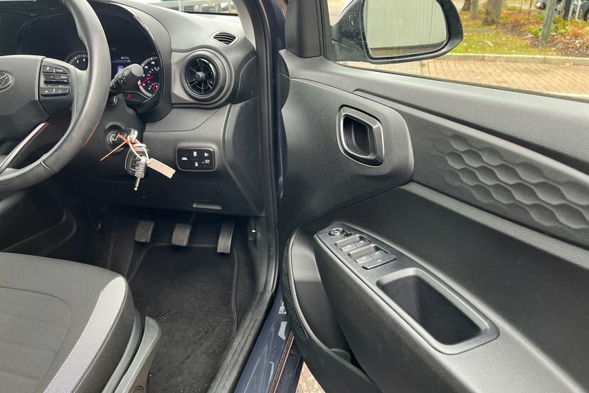 Hyundai I10 Hatchback Grey #11