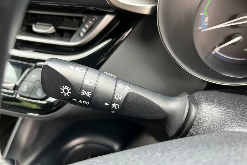 Toyota C-Hr Dynamic Silver #34