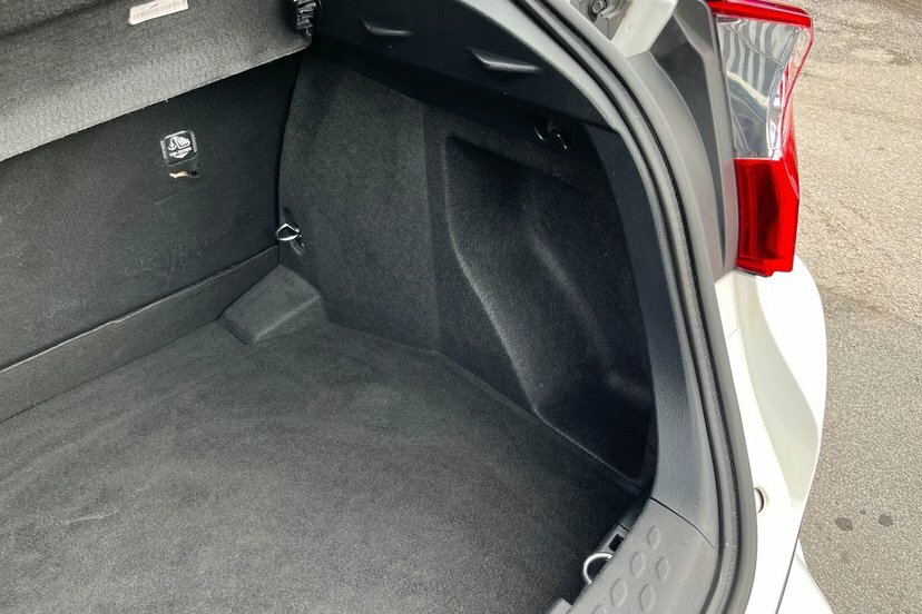 Toyota C-Hr Dynamic Silver #24