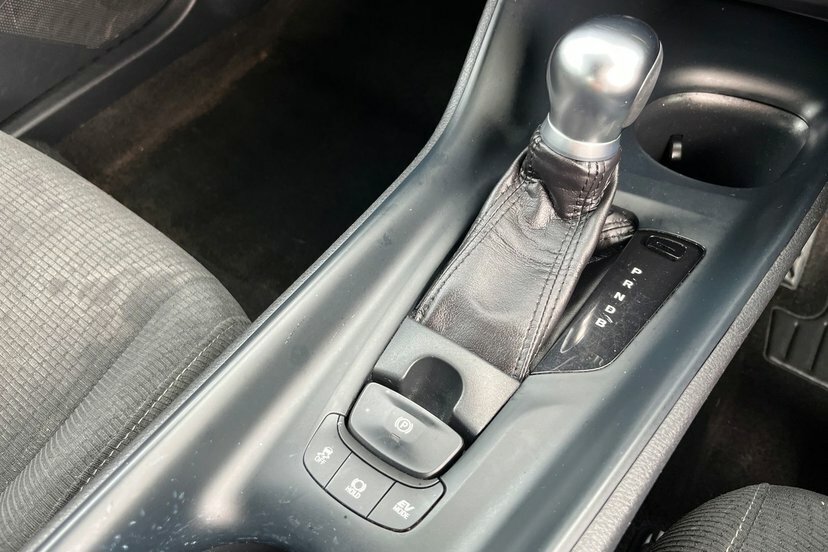 Toyota C-Hr Dynamic Silver #39