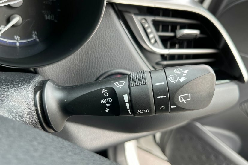 Toyota C-Hr Dynamic Silver #32
