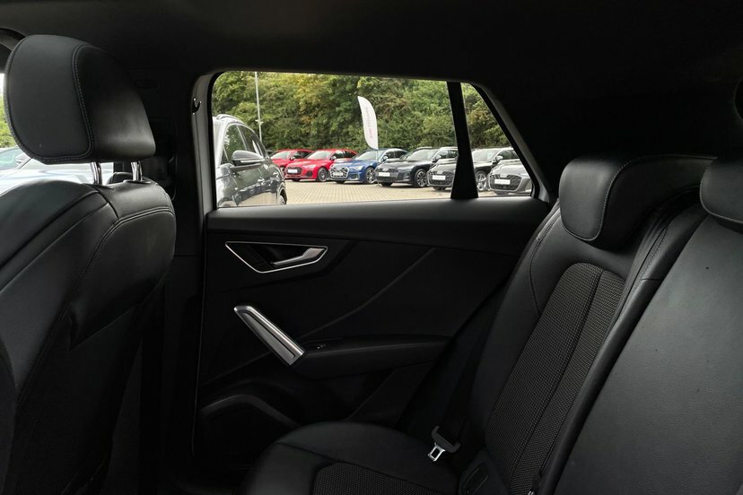 Audi Q2 1L Sport Grey #17