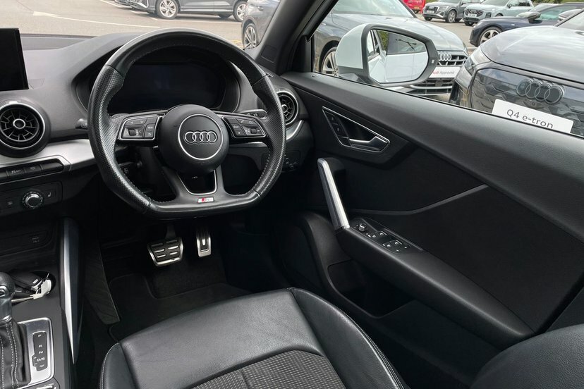 Audi Q2 1L Sport Grey #21