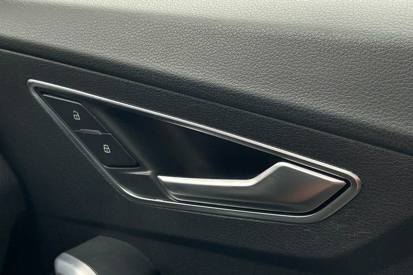 Audi Q2 1L Sport Grey #23