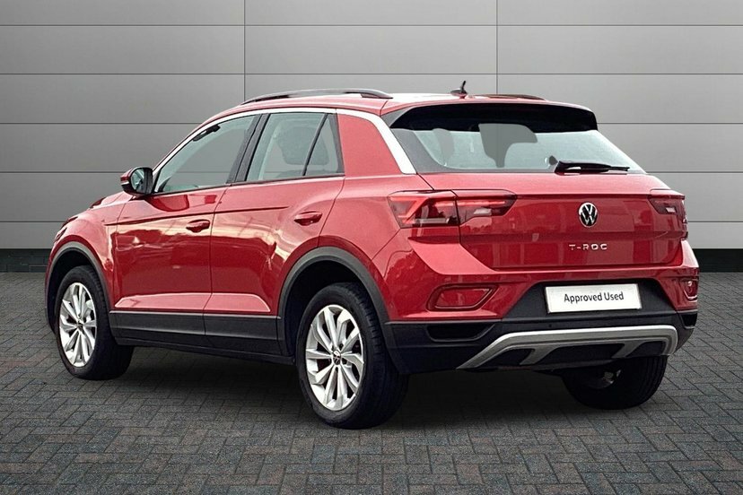 Volkswagen T-Roc 1.0 Tsi Life Suv 110 Ps Red #3