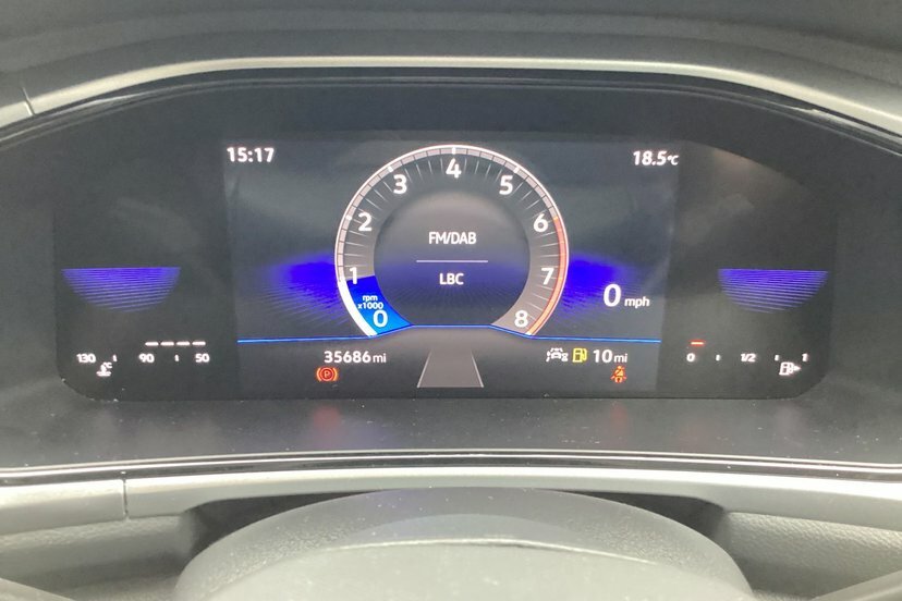 Volkswagen T-Roc Active Grey #27