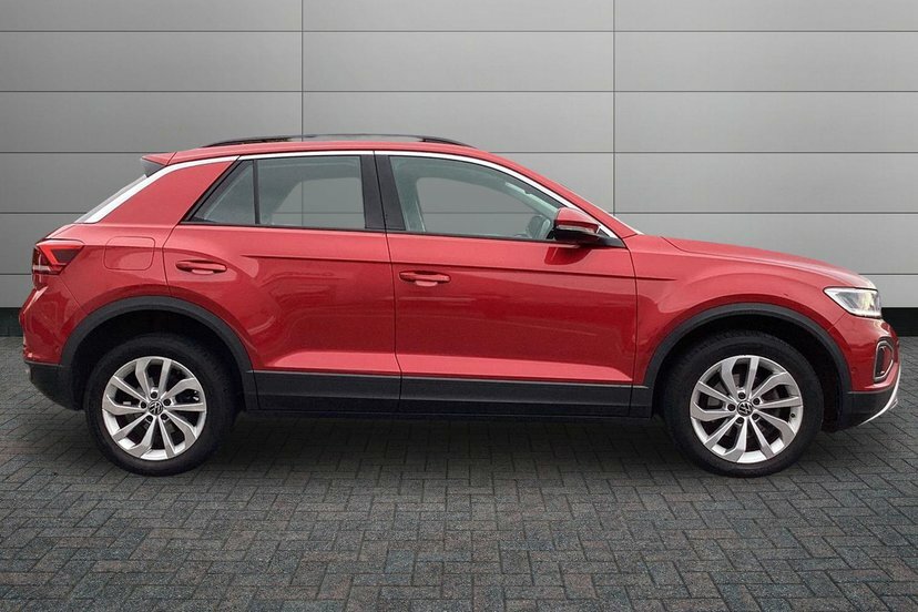 Volkswagen T-Roc 1.0 Tsi Life Suv 110 Ps Red #4
