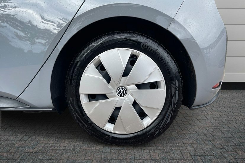 Volkswagen ID.3 Pro Performance 58Kwh Family Hatchback Electri Black #5
