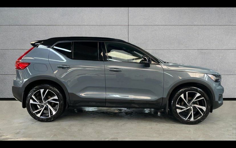 Volvo XC40 1.5 T3 R-design Pro Suv 163 Ps Grey #3