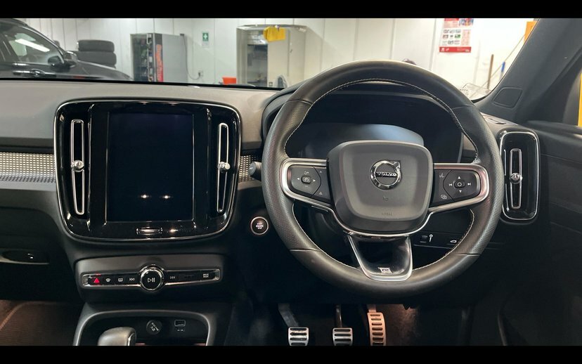 Volvo XC40 1.5 T3 R-design Pro Suv 163 Ps Grey #5