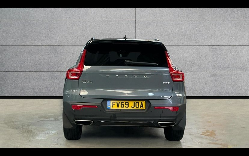 Volvo XC40 Suv Black #15
