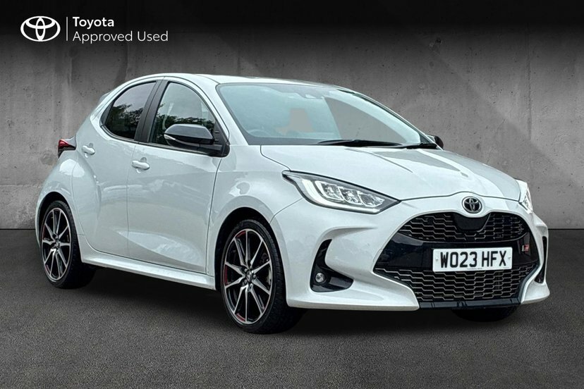 Toyota Yaris 1.5 Vvt-h Gr Sport Hatchback Hybrid E-c Grey