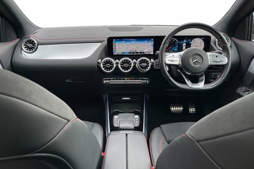 Mercedes-Benz EQA Amg Line White #7