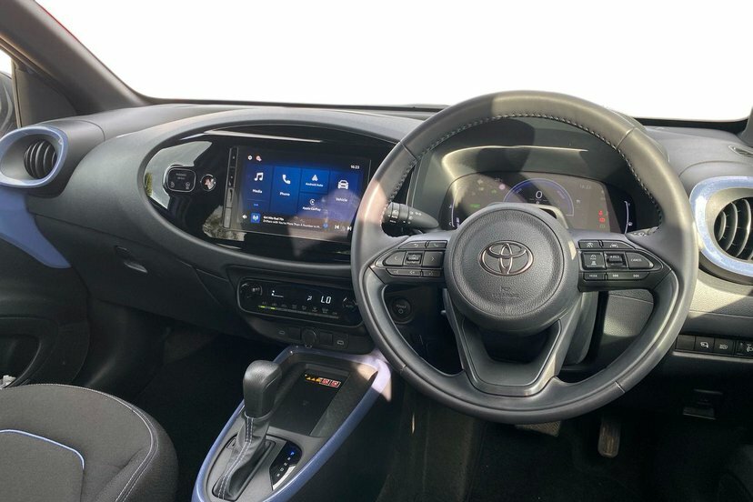 Toyota Aygo X 1.5H 49Kwh Design Hatchback Hybrid Cvt Blue #6