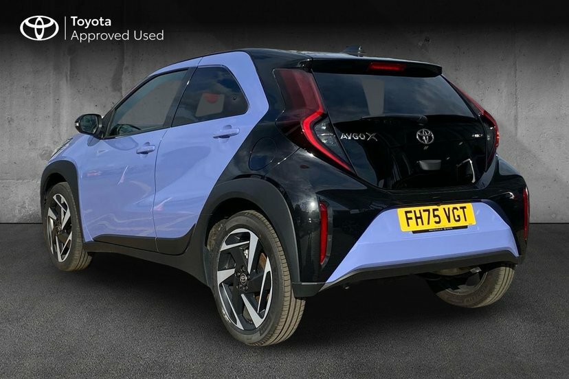 Toyota Aygo X 1.5H 49Kwh Design Hatchback Hybrid Cvt Blue #4