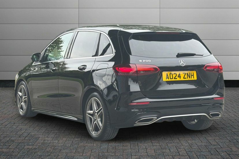 Mercedes-Benz B Class B200h Mhev Amg Line Executive Black #2