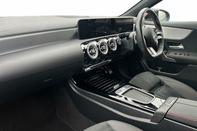 Mercedes-Benz A Class Hatchback Black #9