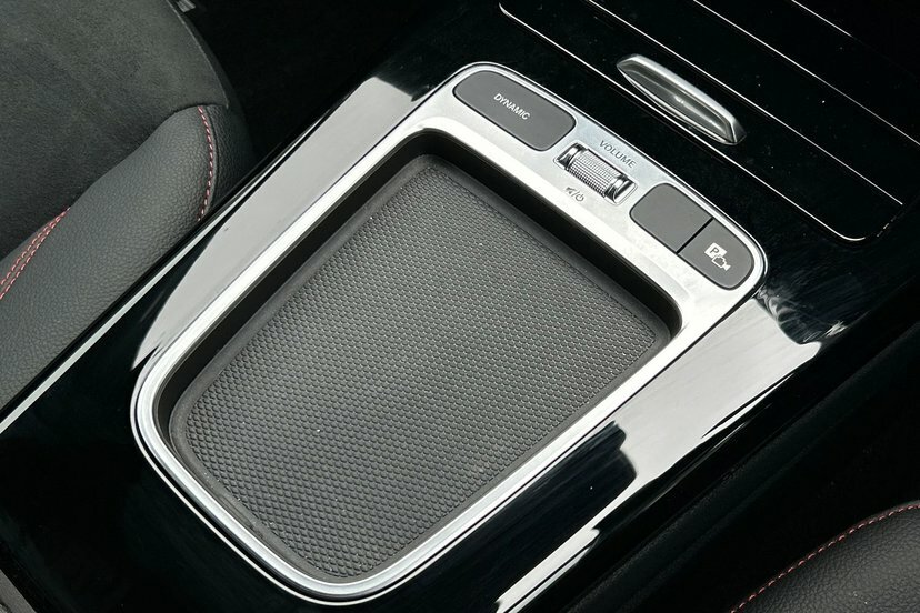 Mercedes-Benz A Class Hatchback Black #8