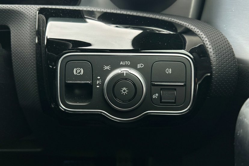 Mercedes-Benz A Class Hatchback Black #17