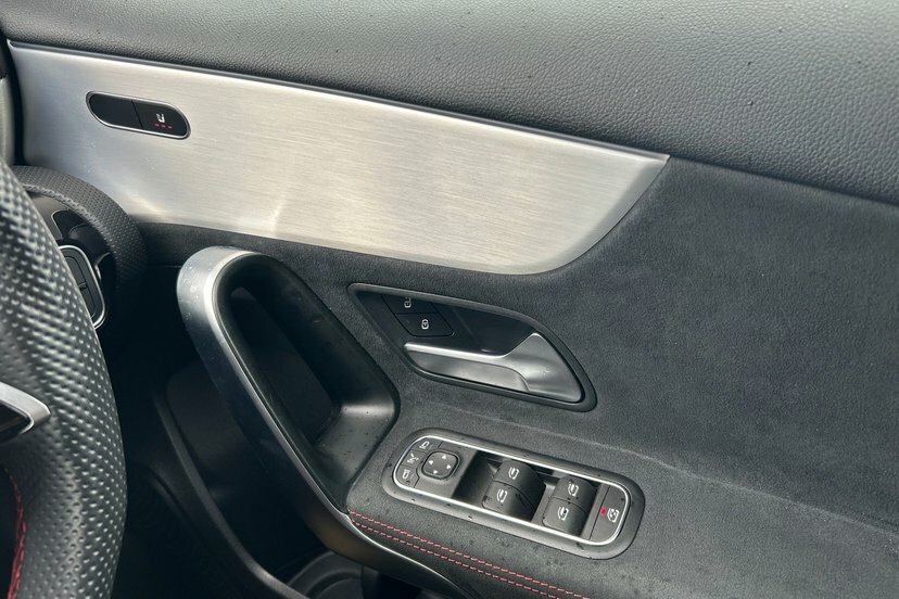 Mercedes-Benz A Class Hatchback Black #19
