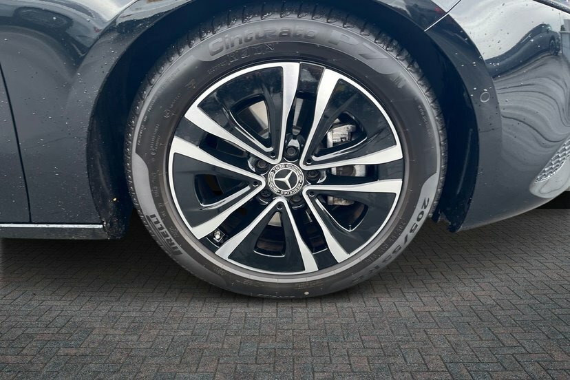Mercedes-Benz A Class 1.3 A200h Mhev Sport Executive Hatchback Pet Black #3