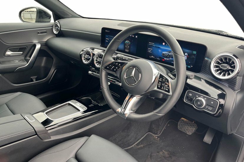 Mercedes-Benz A Class 1.3 A200h Mhev Sport Executive Hatchback Pet Black #4