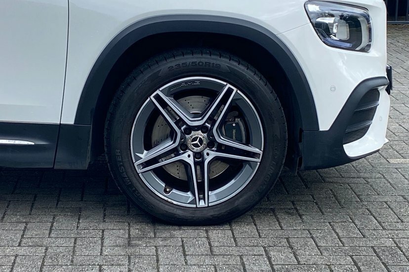 Mercedes-Benz GLB Class 2.0 Glb220d Amg Line Premium Suv 8G-d White #4
